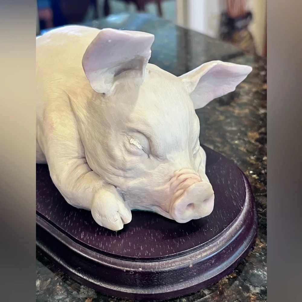 Rare Vintage Coalport England Hand Painted Piglet Fine Art Figurine and Base - Picture 11 of 11